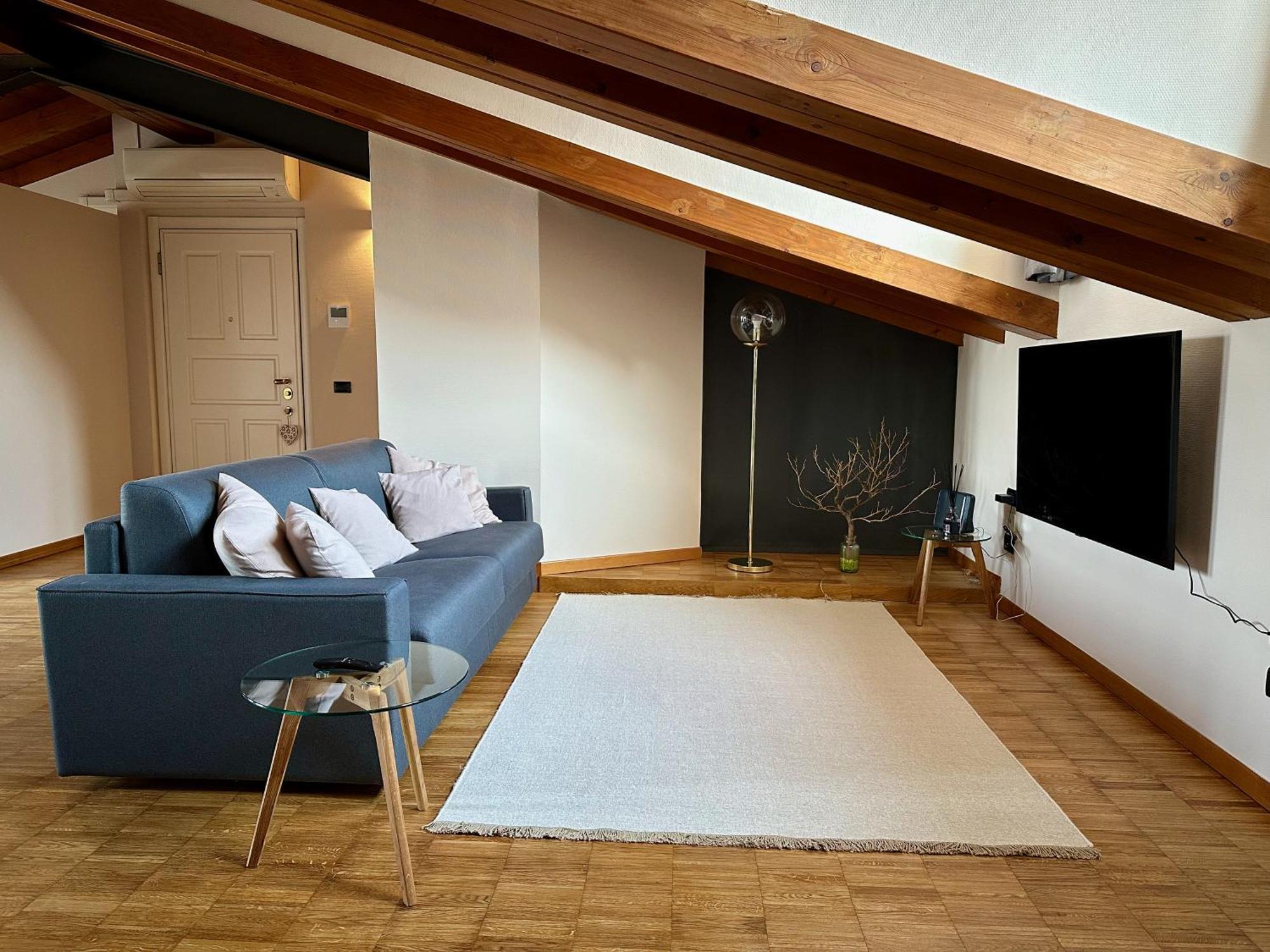 Magic Place Bergamo! Relax Apartment With Terrace In The Heart Of The City Bagian luar foto