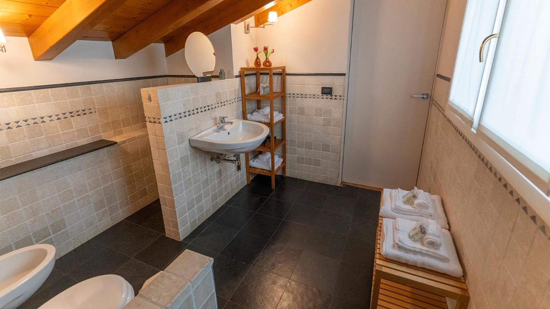 Magic Place Bergamo! Relax Apartment With Terrace In The Heart Of The City Bagian luar foto