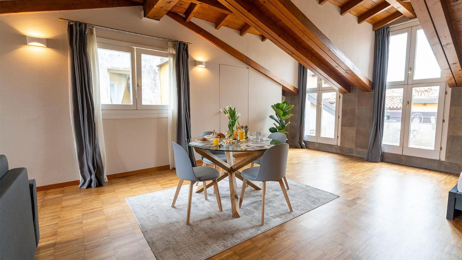Magic Place Bergamo! Relax Apartment With Terrace In The Heart Of The City Bagian luar foto