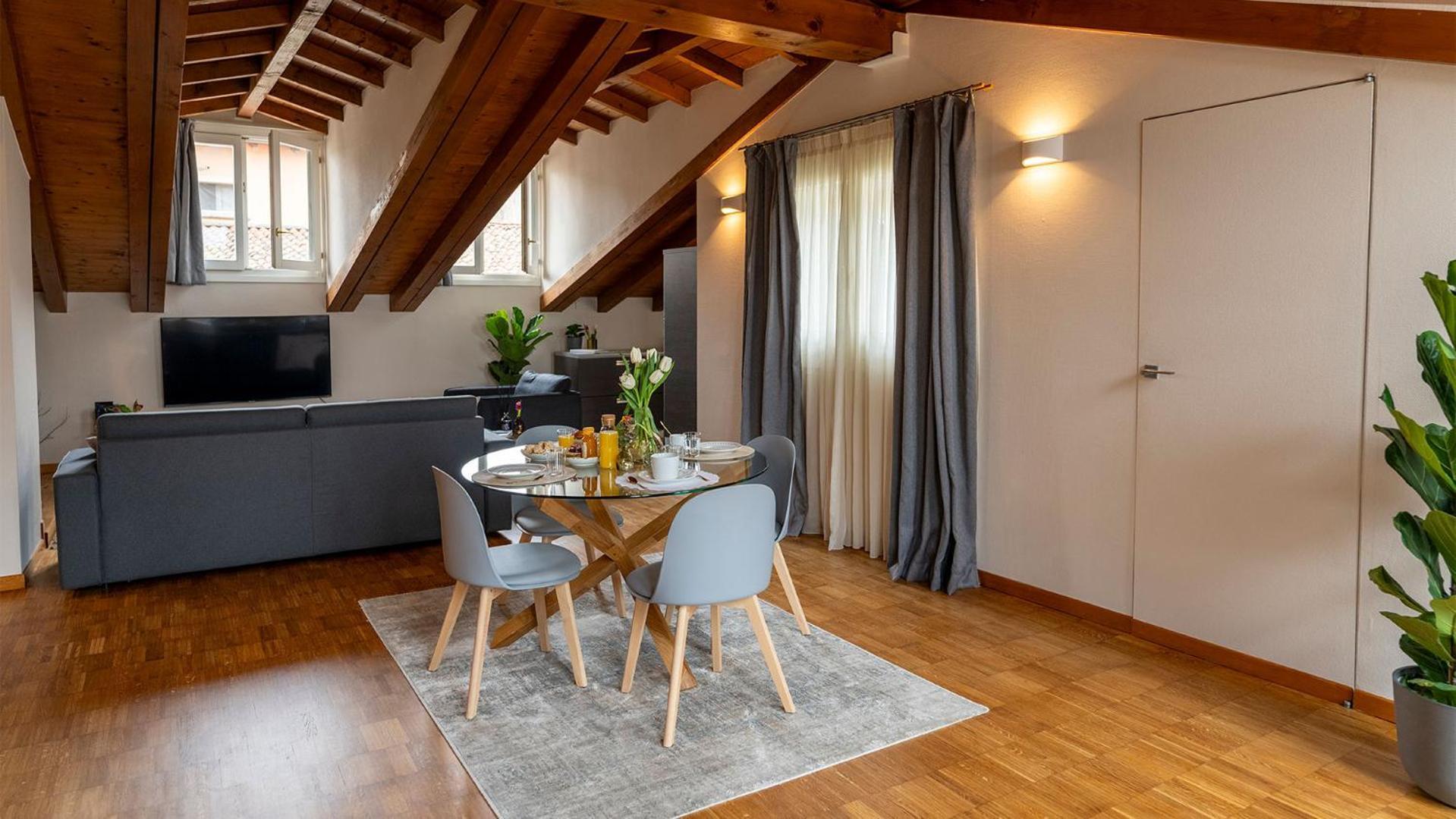 Magic Place Bergamo! Relax Apartment With Terrace In The Heart Of The City Bagian luar foto